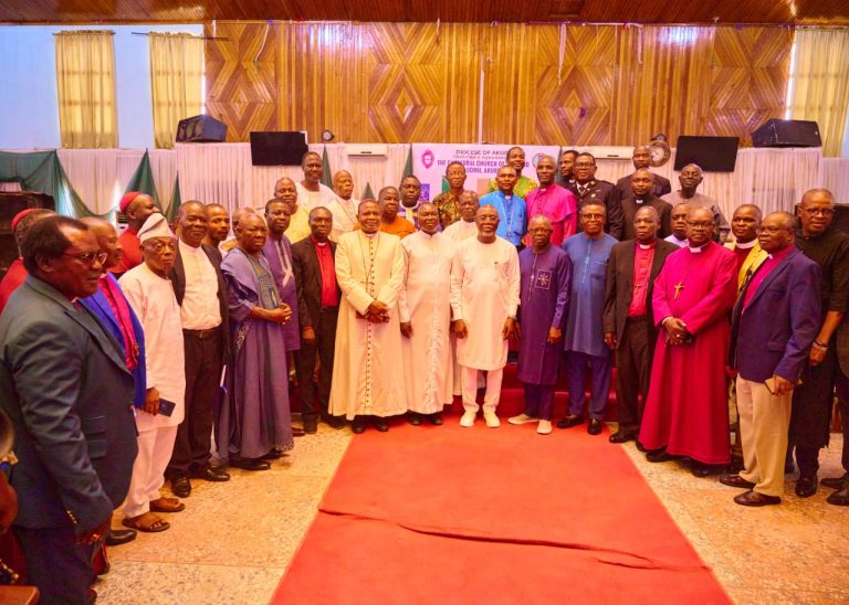 2024 GOV AIYEDATIWA MEETS CHRISTIAN LEADERS SEEKS PRAYERS FOR PEACEFUL ELECTION